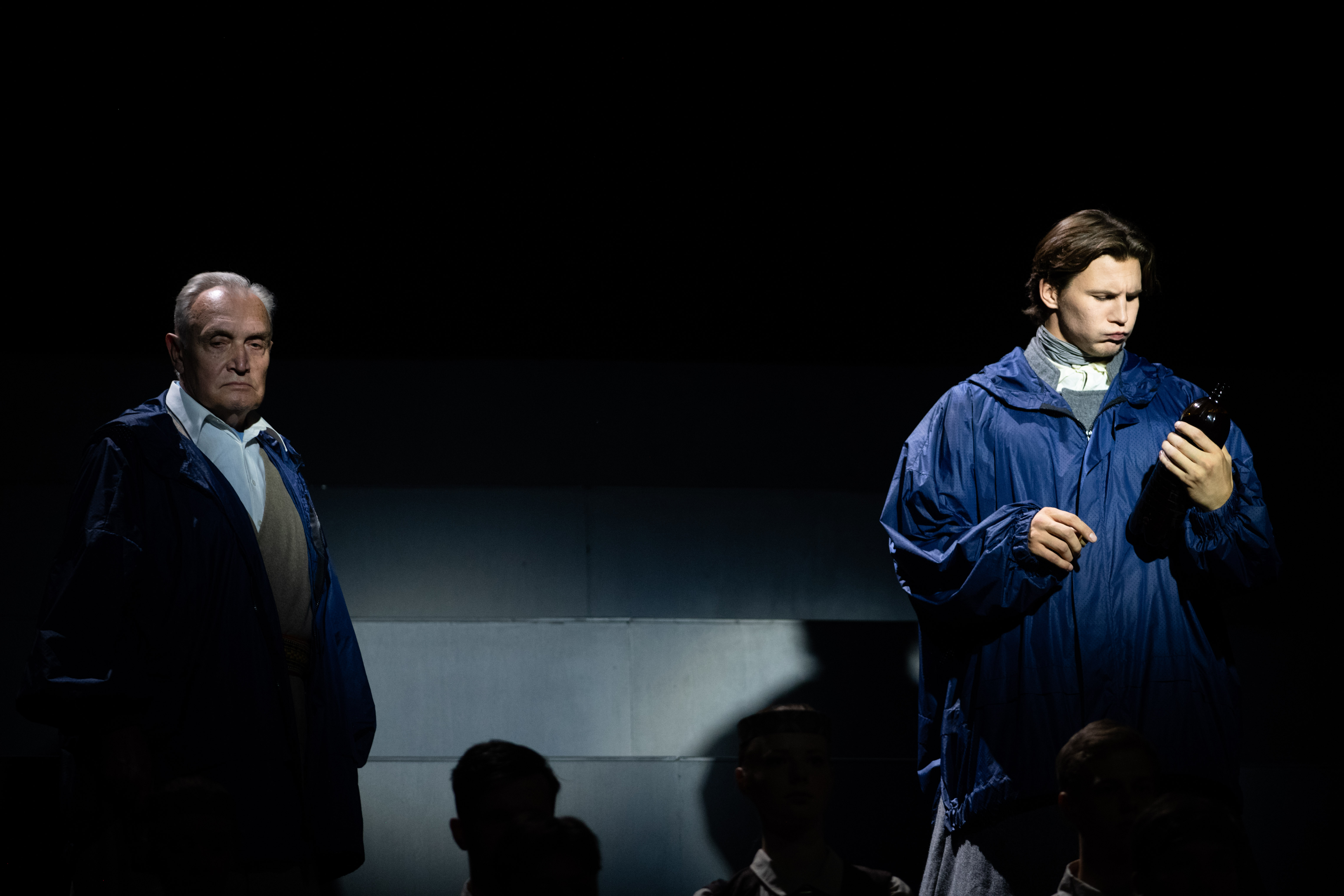 Uldis Dumpis un Raimonds Celms izrādē "Pūt, vējiņi!" (2018) // Foto – Kristaps Kalns