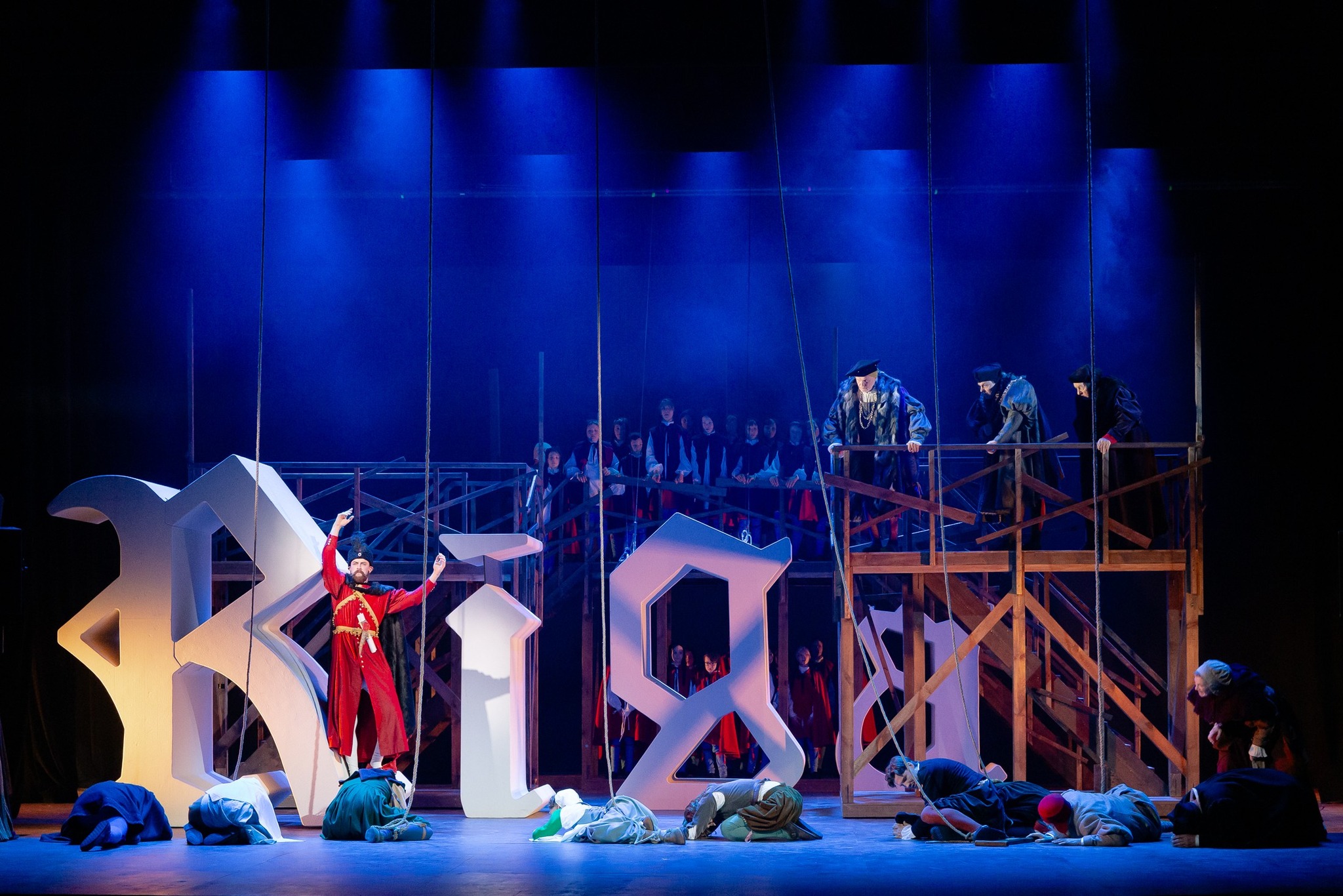 Skats no LNT izrādes "Dumpīgā Rīga" (2025) // Foto – Agnese Zeltiņa