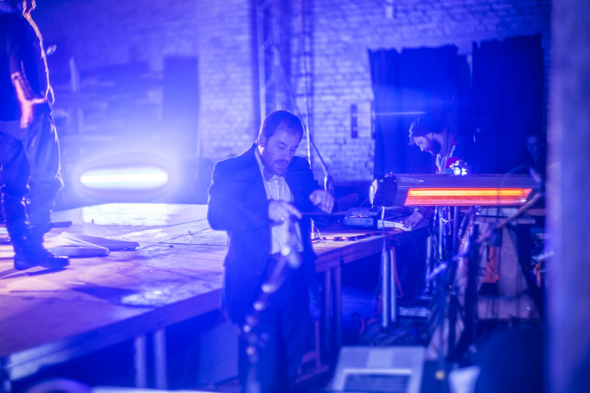 Skats no tehno operas "Spazio Bar". Centrā: Platons Buravickis // Foto – Olaf Apostle