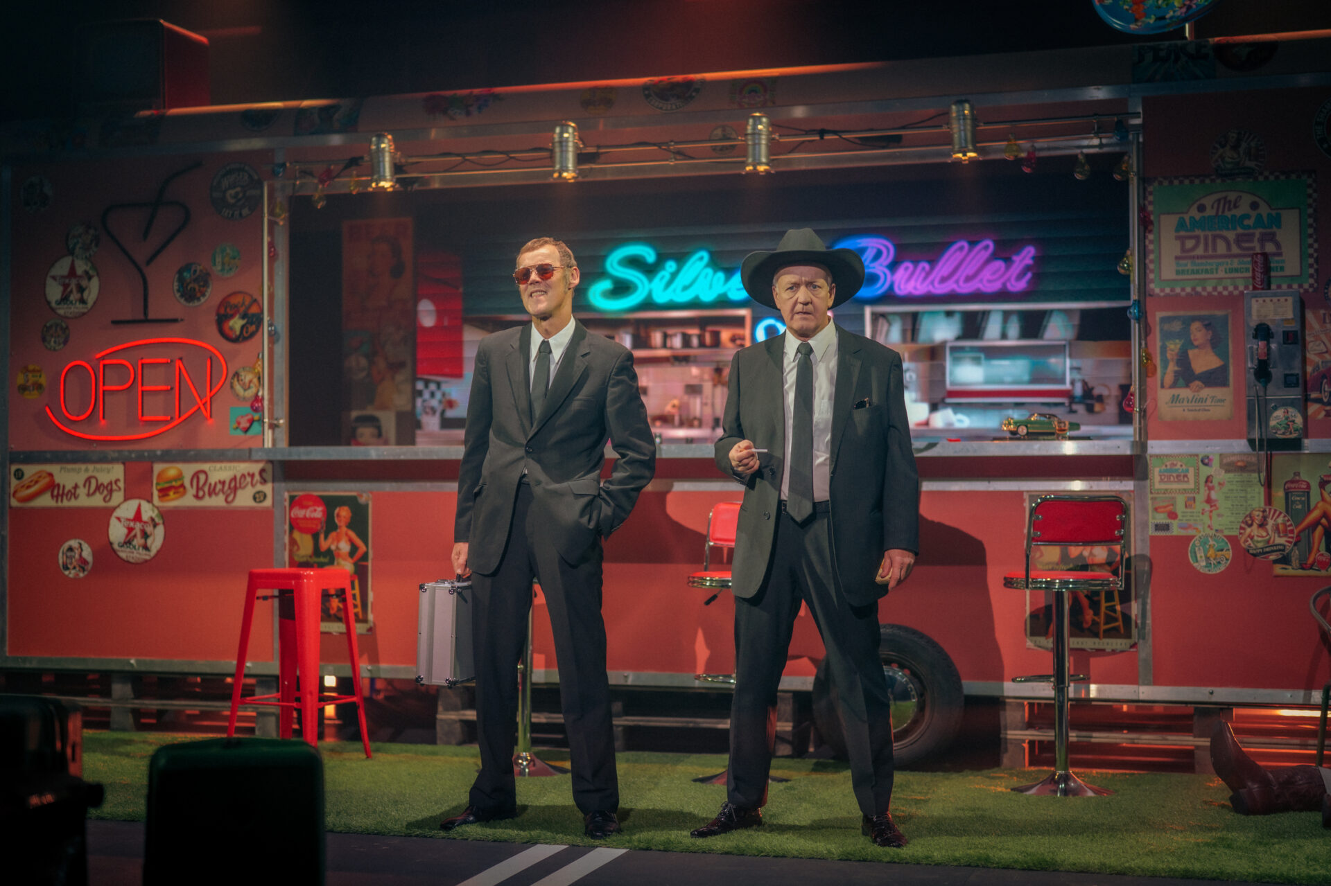 Skats no izrādes "Telma un Luīze" // Foto – Mārtiņš Vilkārsis