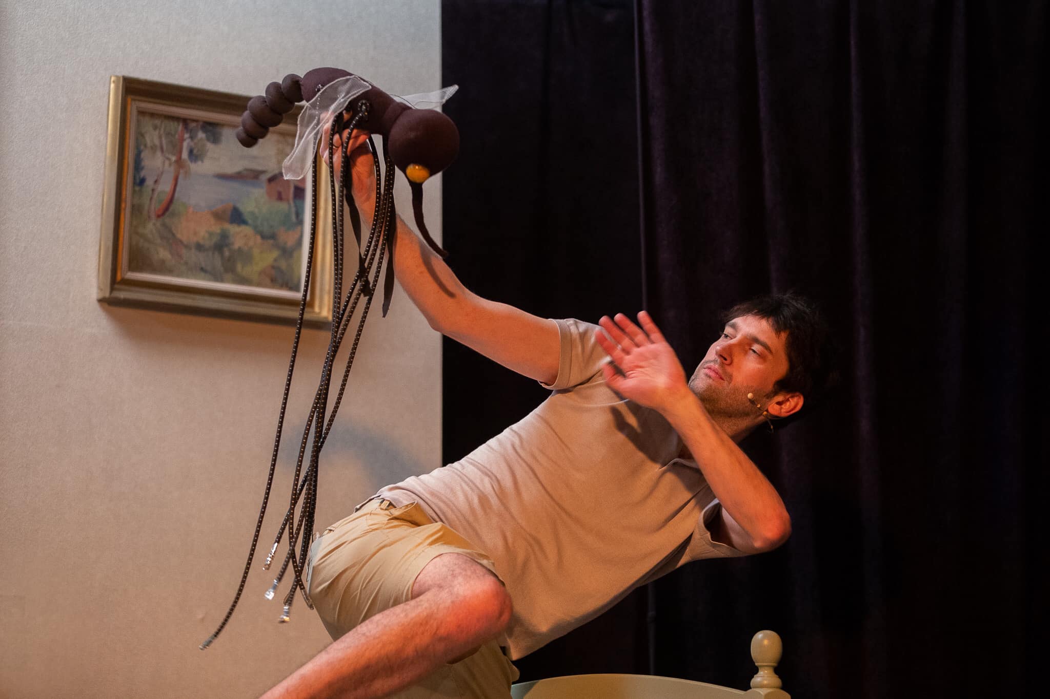 Skats no LLT izrādes "Ucipuci meklē mājas" (2020, rež. Ģ. Šolis) // Publicitātes foto