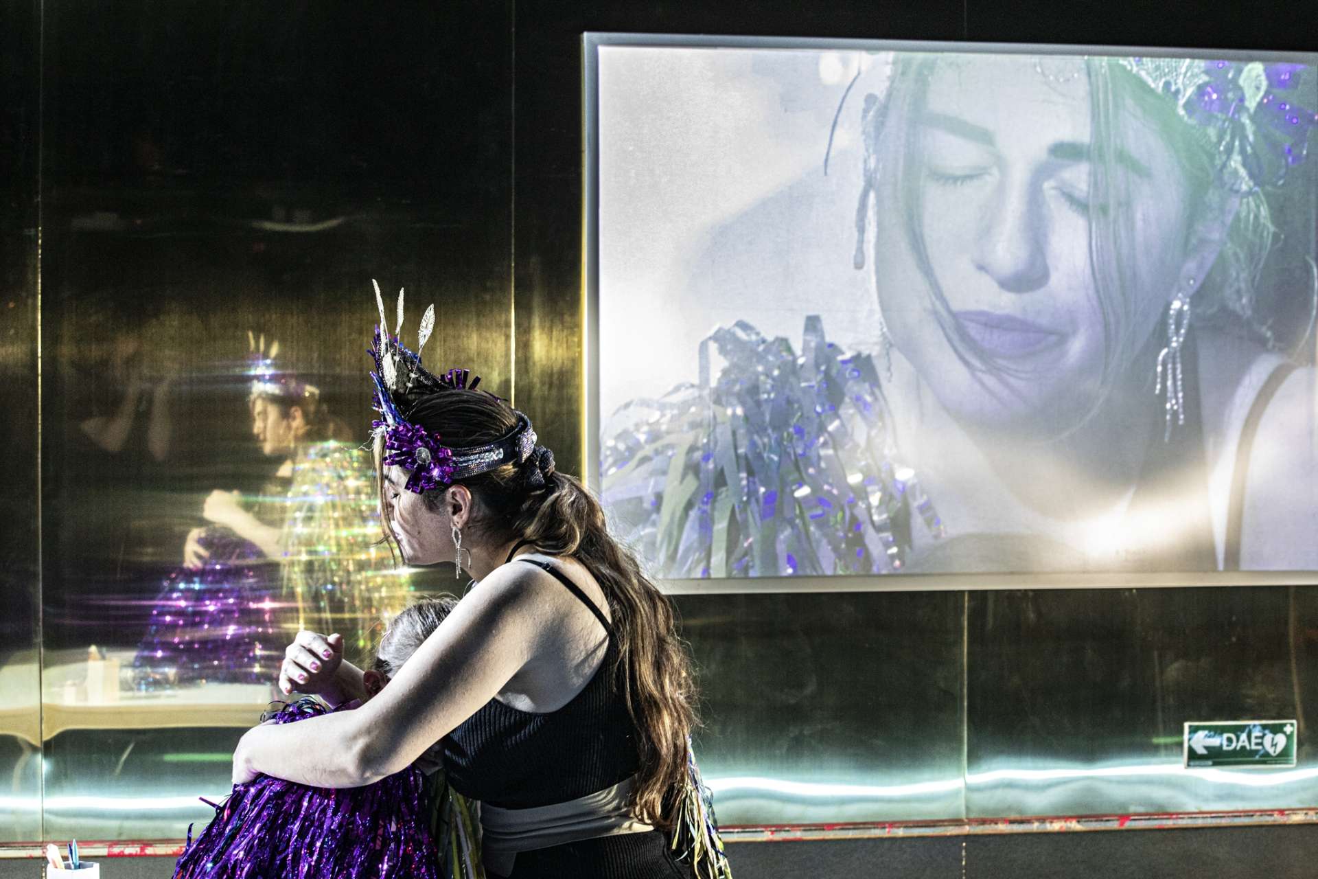 Skats no Strasbūras Nacionālā teātra izrādes "Valentīna" (rež. Karolīne Gijēla Ngujena) // Foto – Jean-Louis Fernandez