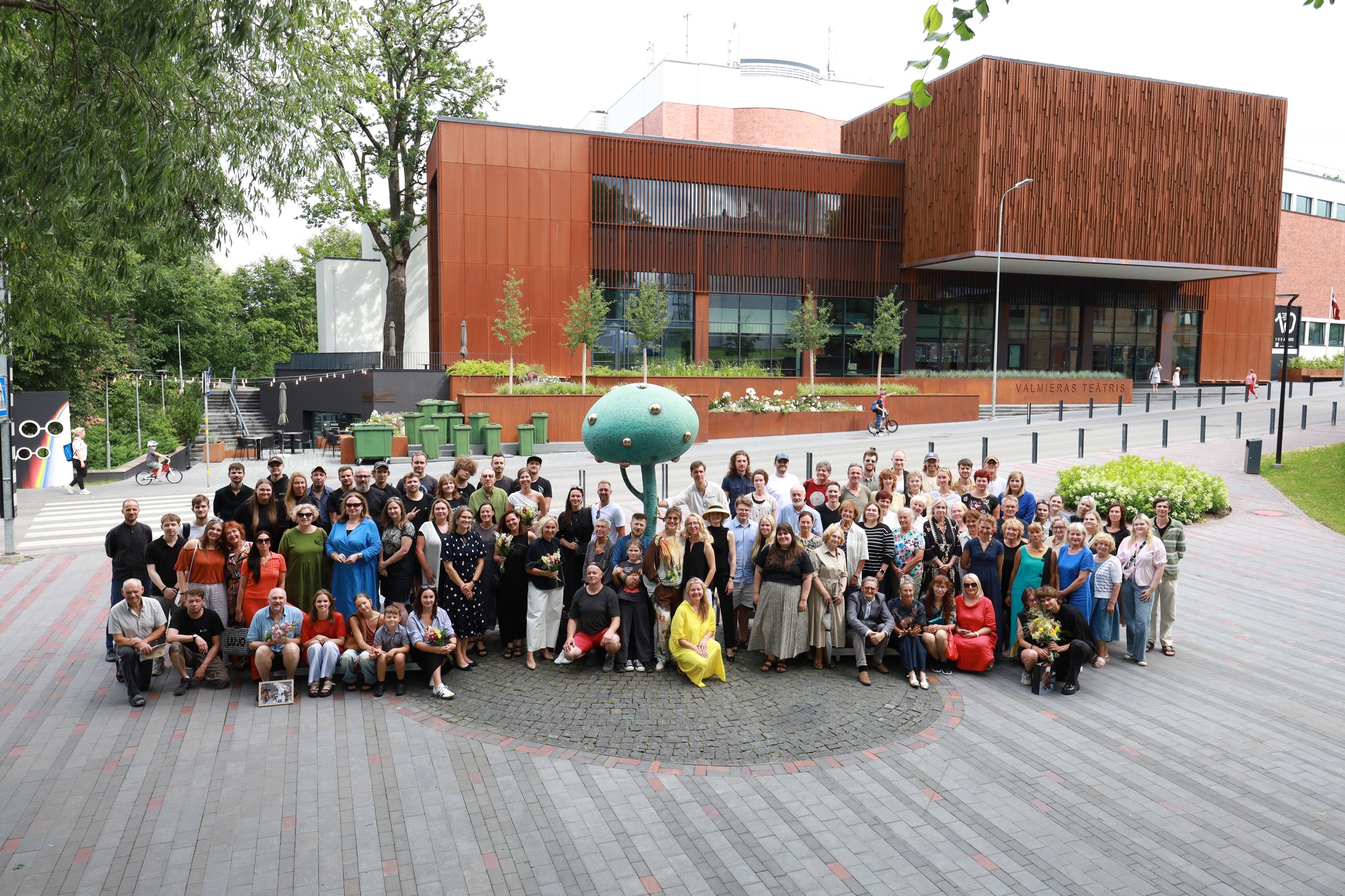 Valmieras teātra kopbilde, sākot 2025./2026. gada teātra sezonu // Foto – Matīss Markovskis