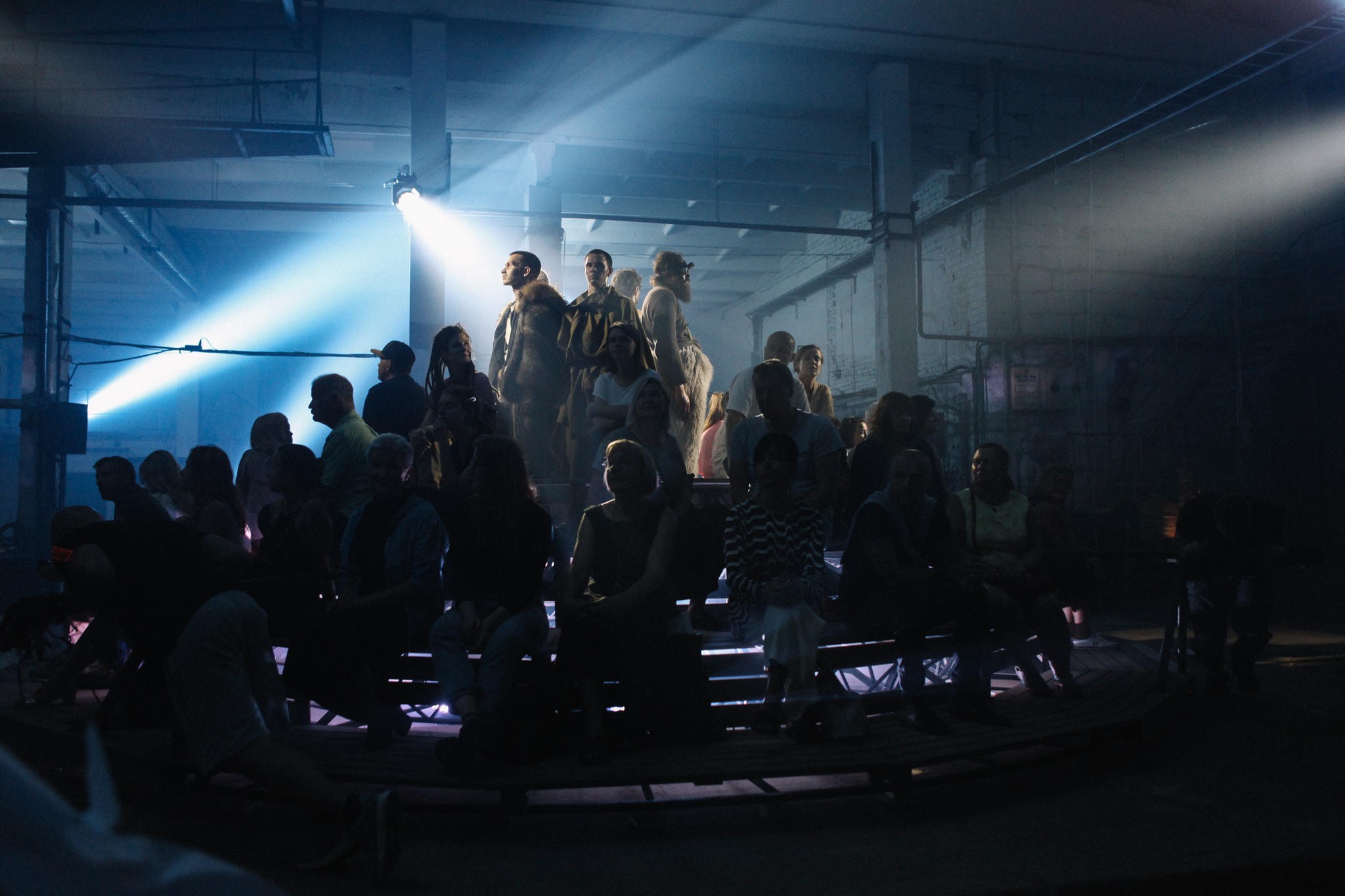 Skats no izrādes "Vēsā" (rež. K. Mellis) // Foto – Lita Millere