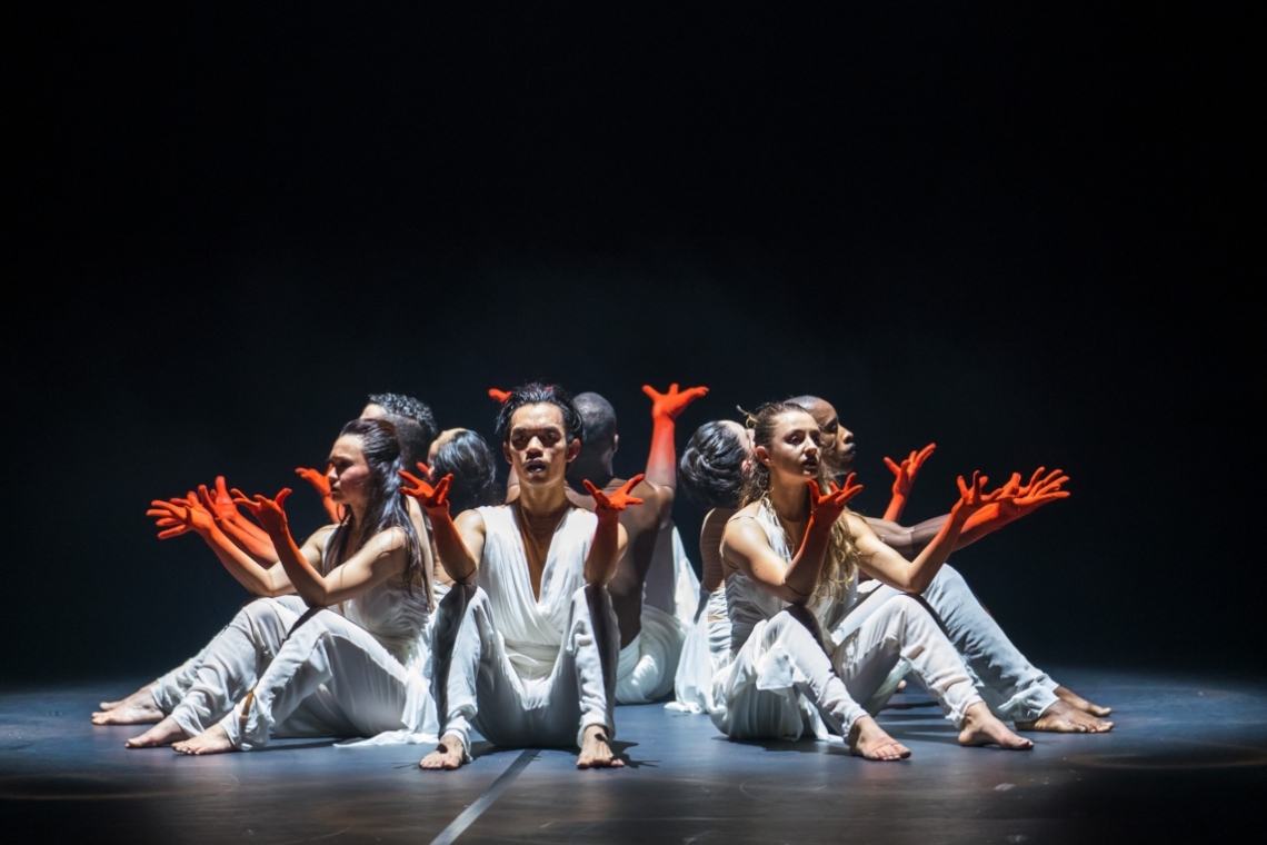 Foto - Tristams Kentons (Tristam Kenton) / Skats no baleta "Svētpavasaris"